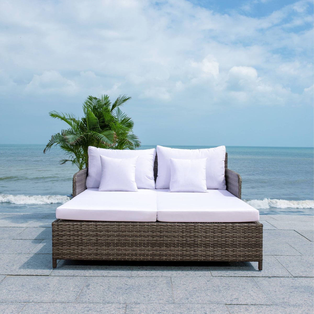Grey and White Daybed P226336